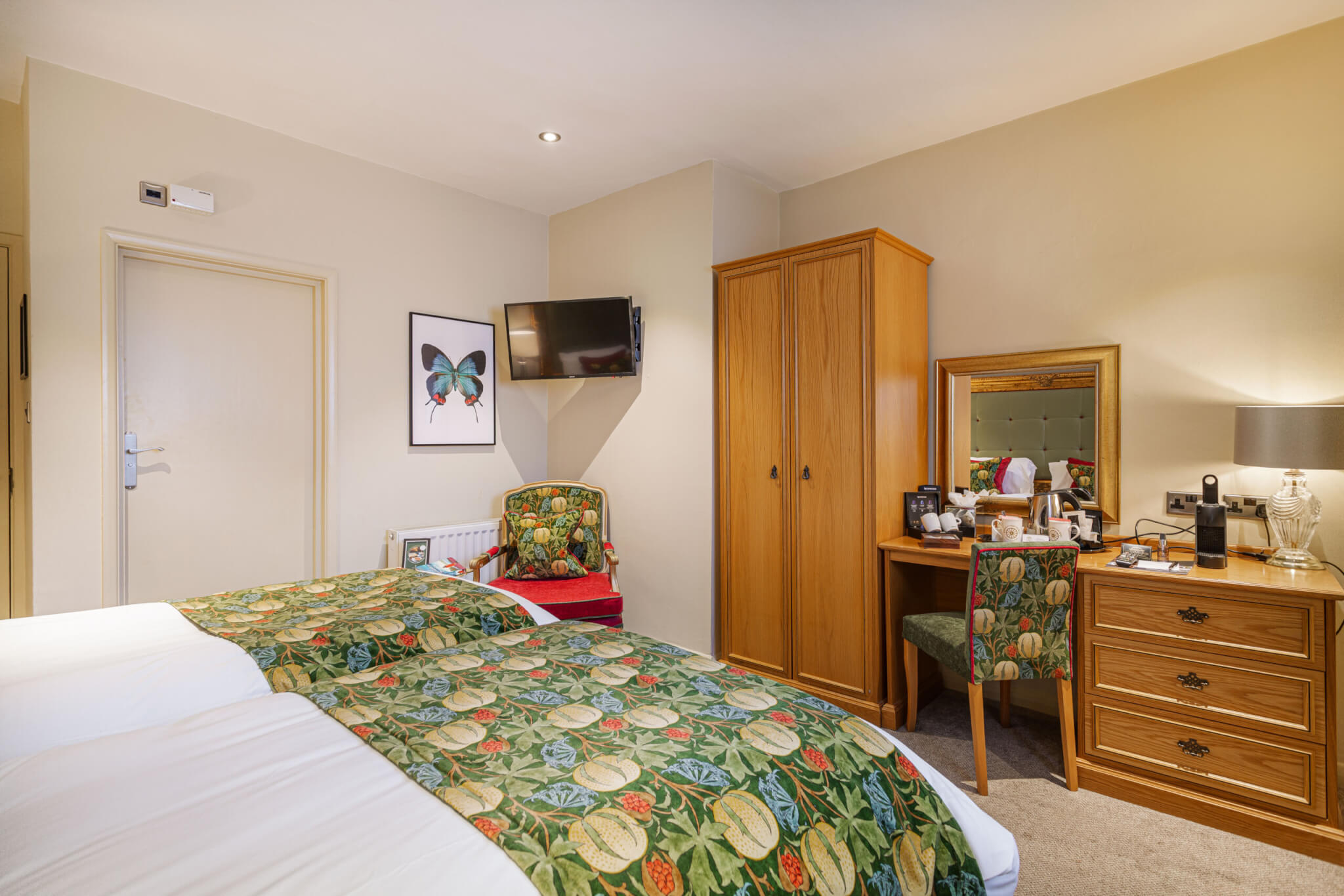Superior Twin Room Hotel Bakewell 6 scaled